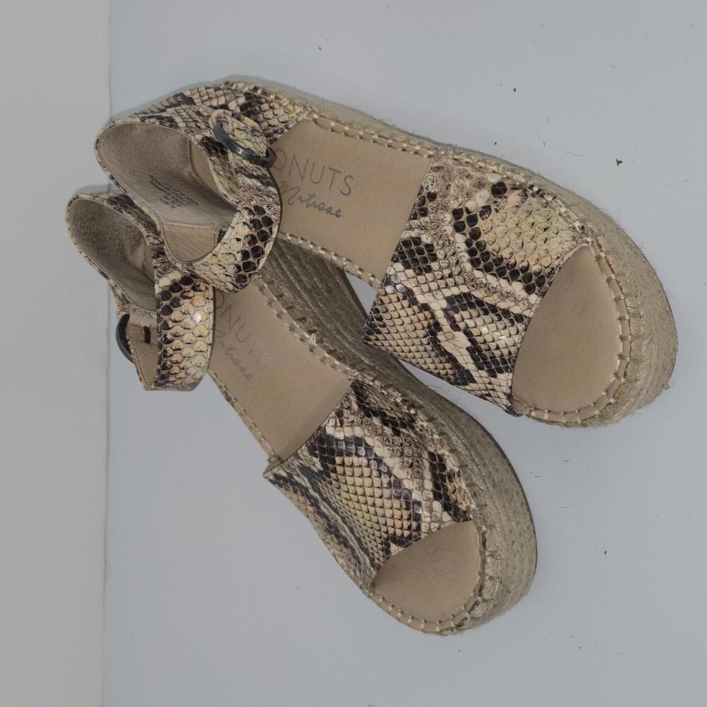024 COCONUTS by Matisse Womens Flirty Snake Print Espadrille Wedge Size‎ 8M